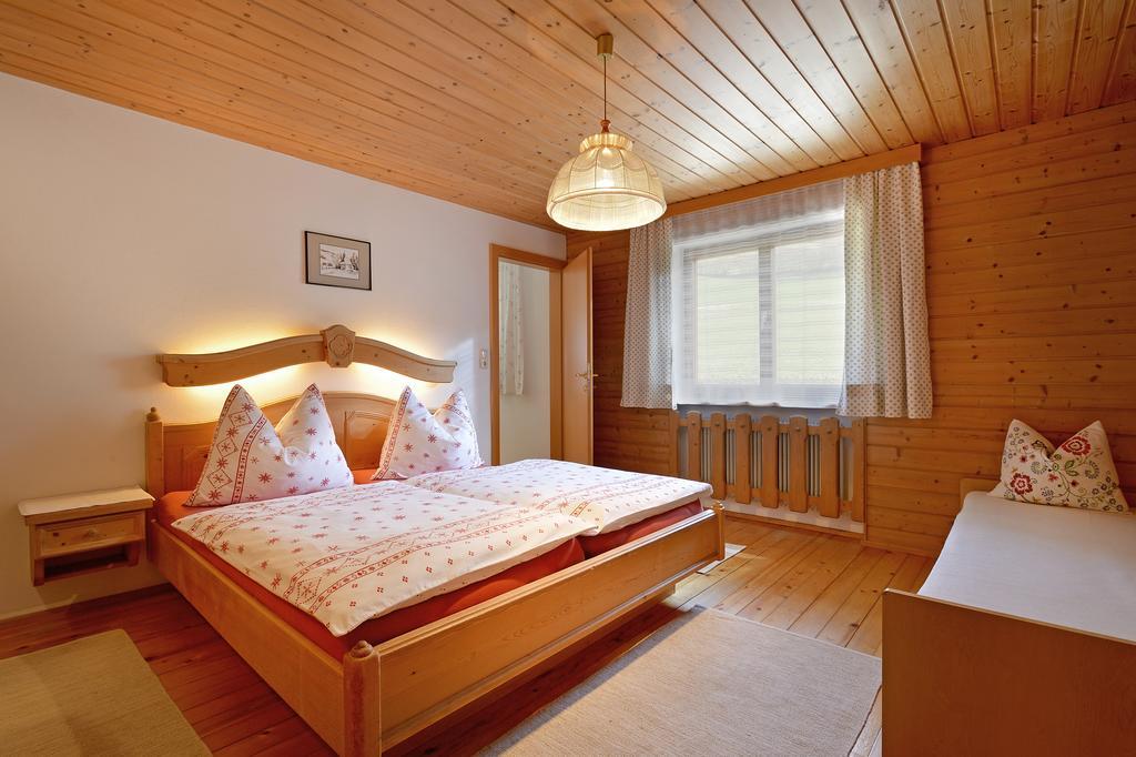 Gugghof Apartment Hopfgarten im Brixental Bilik gambar