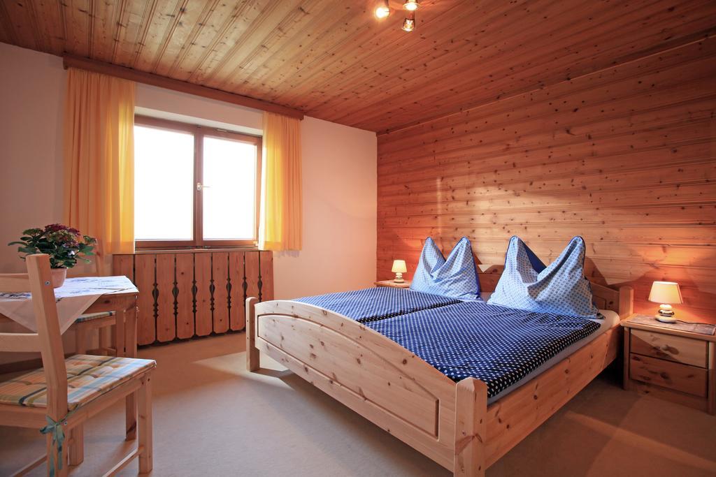 Gugghof Apartment Hopfgarten im Brixental Bilik gambar